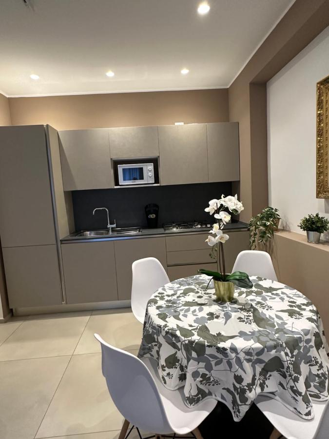 Apartments Ennio Top Class Bari Buitenkant foto